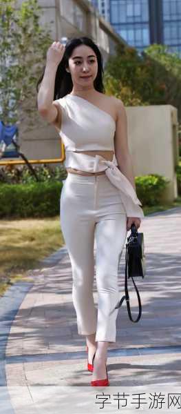 樱花绽放,自信风采!「みきでり」美照引领手游新风尚