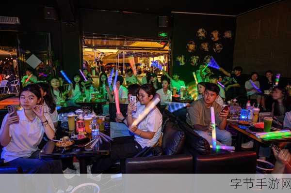 晚上加班参加酒会王总-王总夜间加班赴酒会,共叙情谊与商机